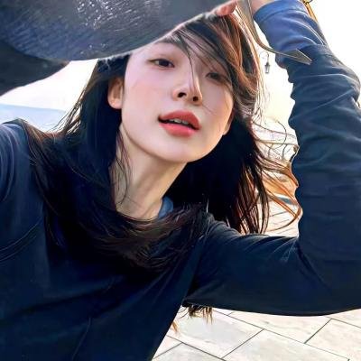 出狱后大佬妈咪飒爆全球